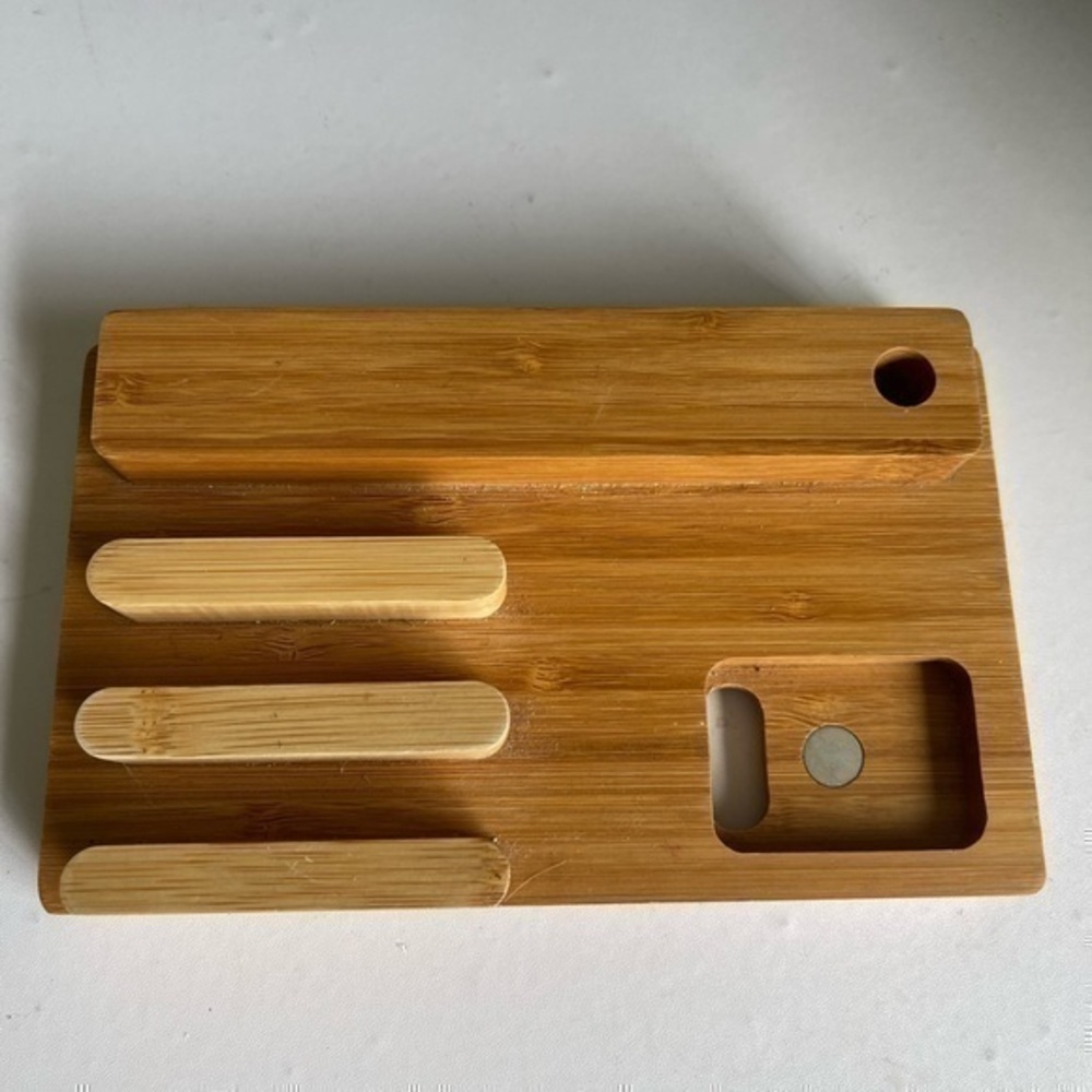 Urban Outfitters wooden tech charging station for iPhone ipad watches